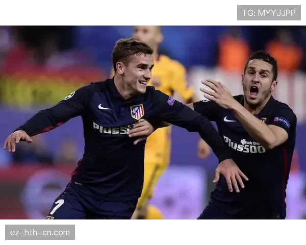 格里兹曼如何通过无球跑动与空间利用影响进攻？